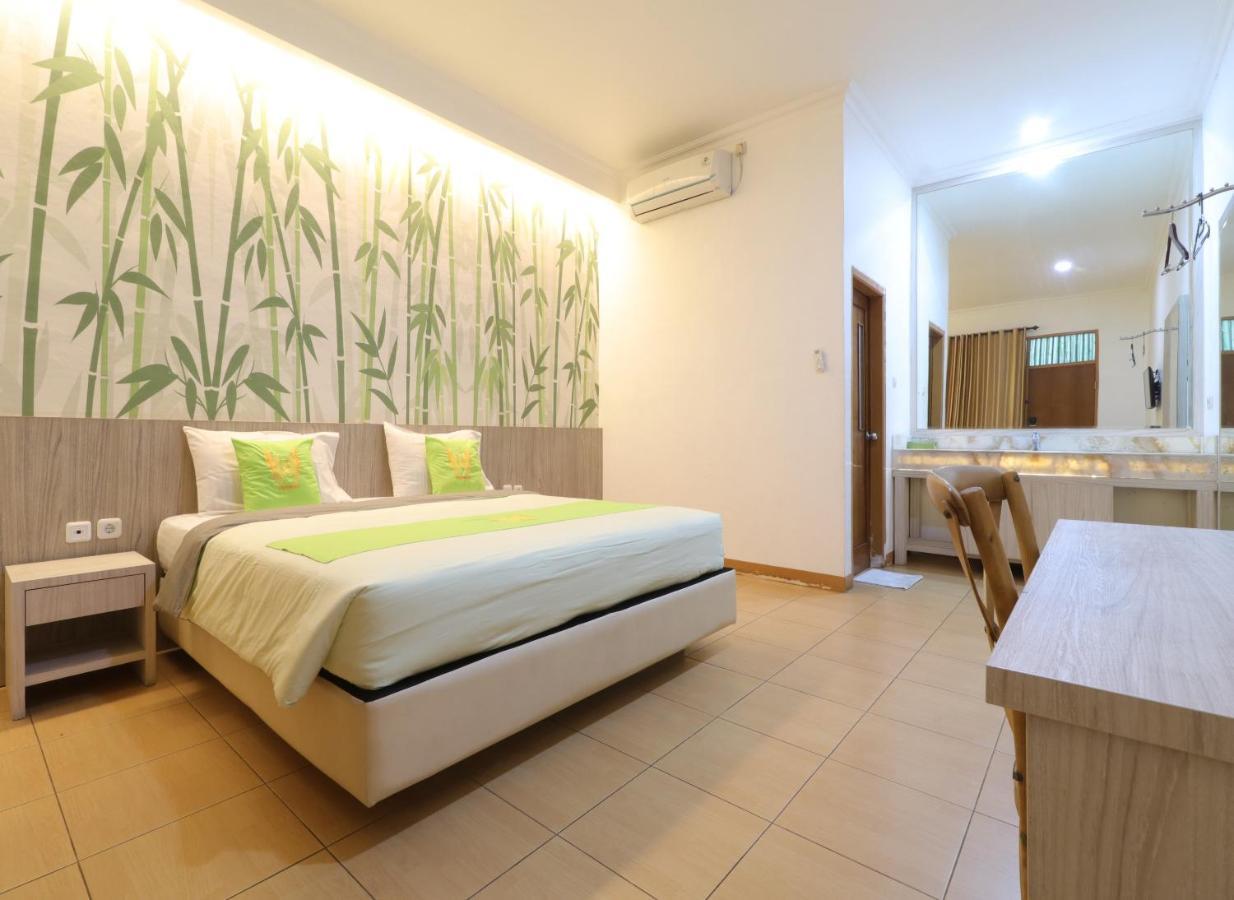 Hotel Huswah Airport Tangerang Exterior photo